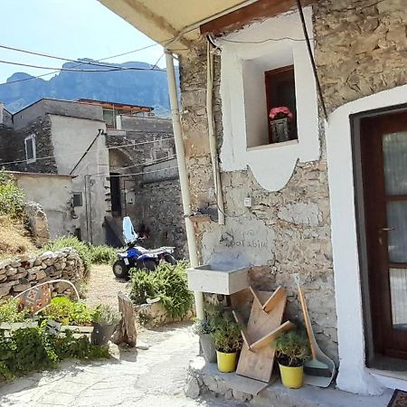 B&B 8A Castelbianco Colletta Exterior photo